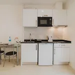 Fernandes House Апартаменты *